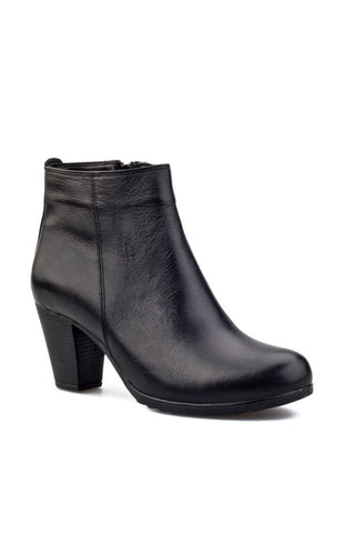 Women's Black Leather Boots
